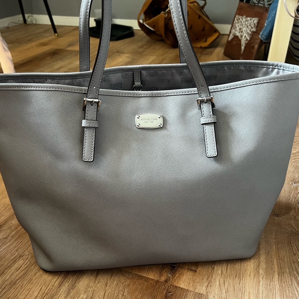 Michael Kors Tote